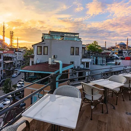 Otel Azade Premier 3*