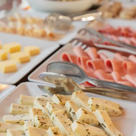 Otel Azade Premier 3*