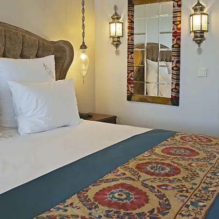 Azade Premier Hotel