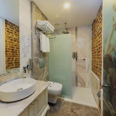 Azade Premier Istanbul