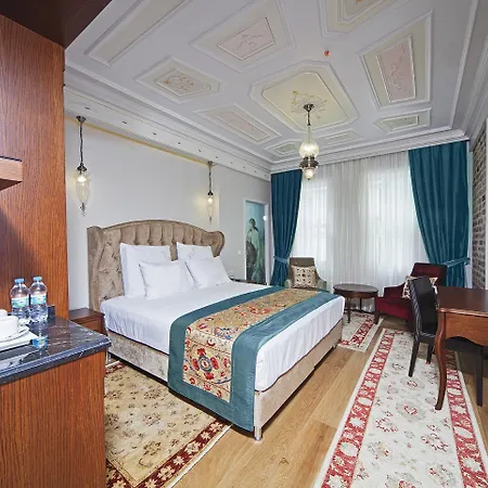Azade Premier 3*