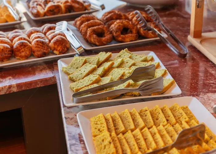 Hotel Azade Premier 3*