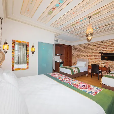 Azade Premier 3*