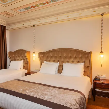 Azade Premier Hotel 3*