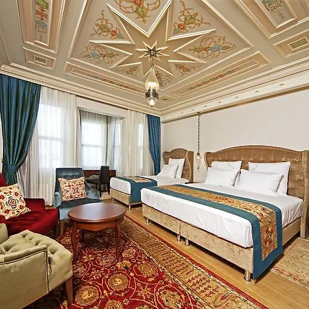 Azade Premier Hotell 3*
