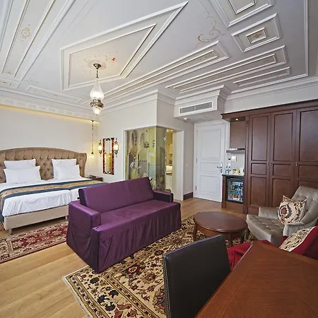 Hotell Azade Premier